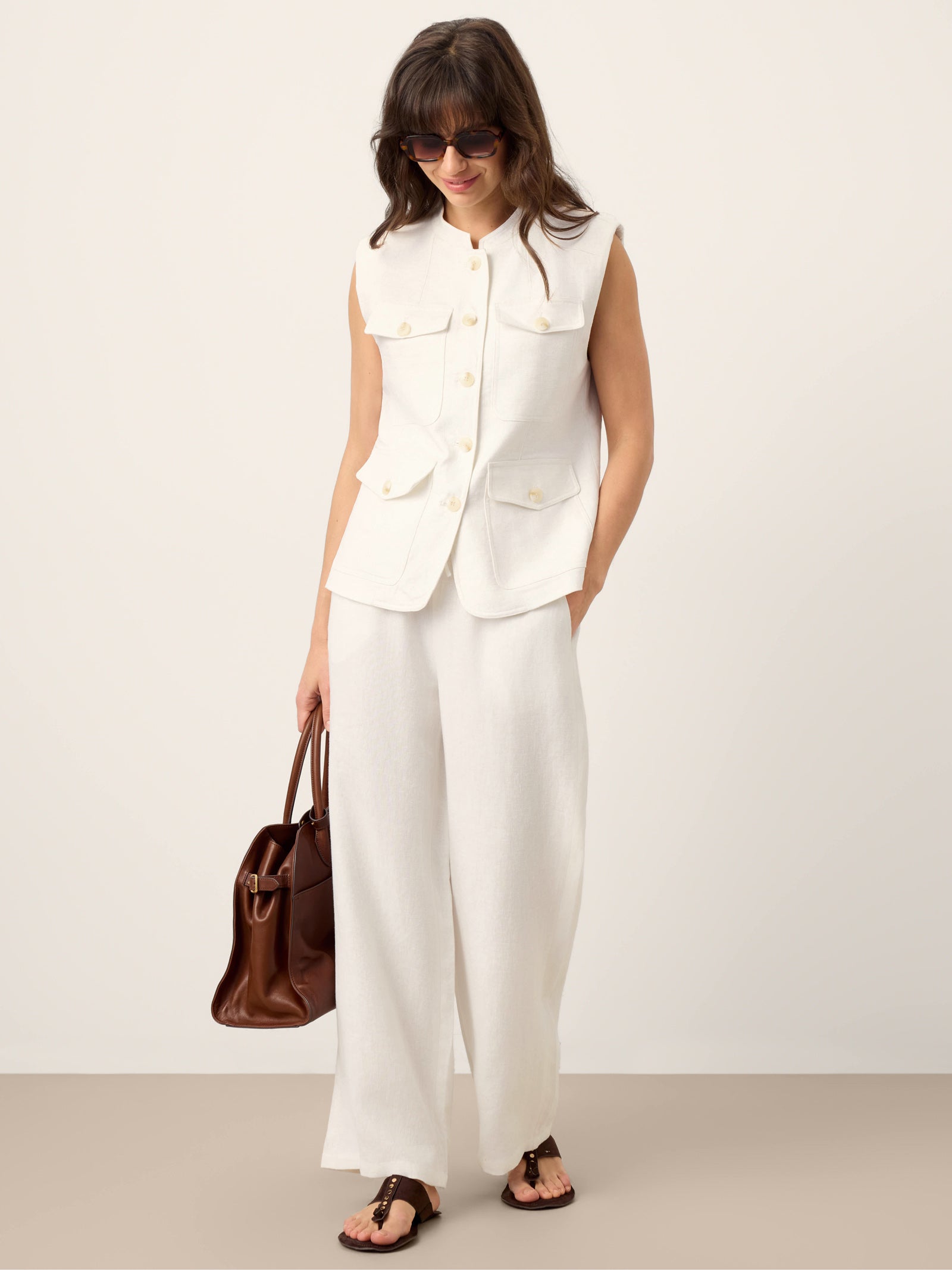 100% Linen Four-Pocket Tailored Sleeveless Vest COSIMA