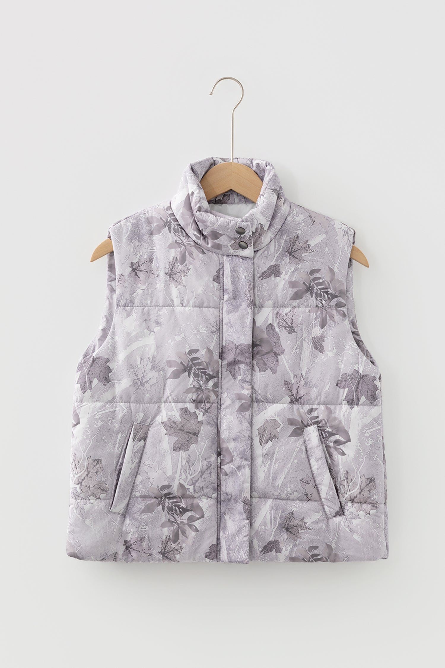Tessa Camo Leaf Print Winter Puffer Vest - Gray