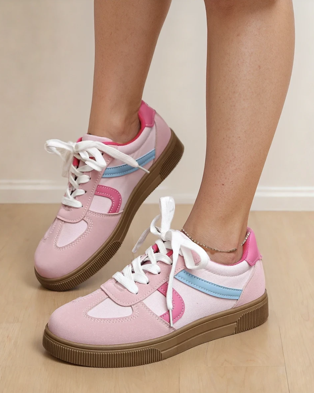 Piper Color Block Lace Up Sneakers