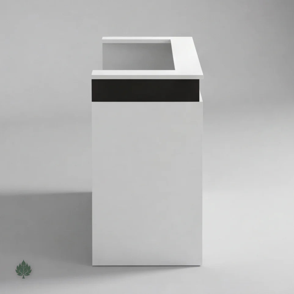 Elric · Front Reception Desk