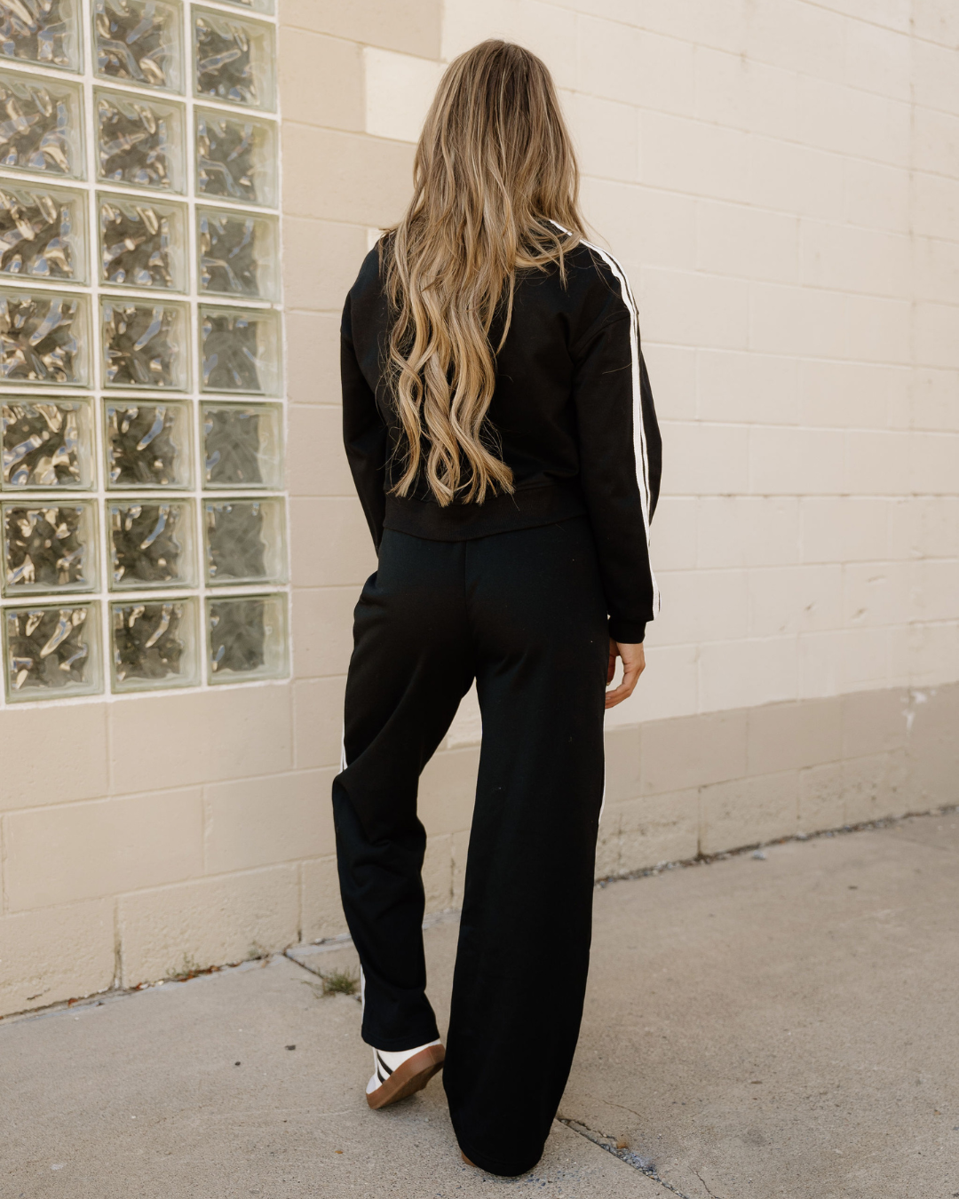 Varsity Striped Detail Crewneck Pullover Elastic Sweatpants 2pcs Outfit