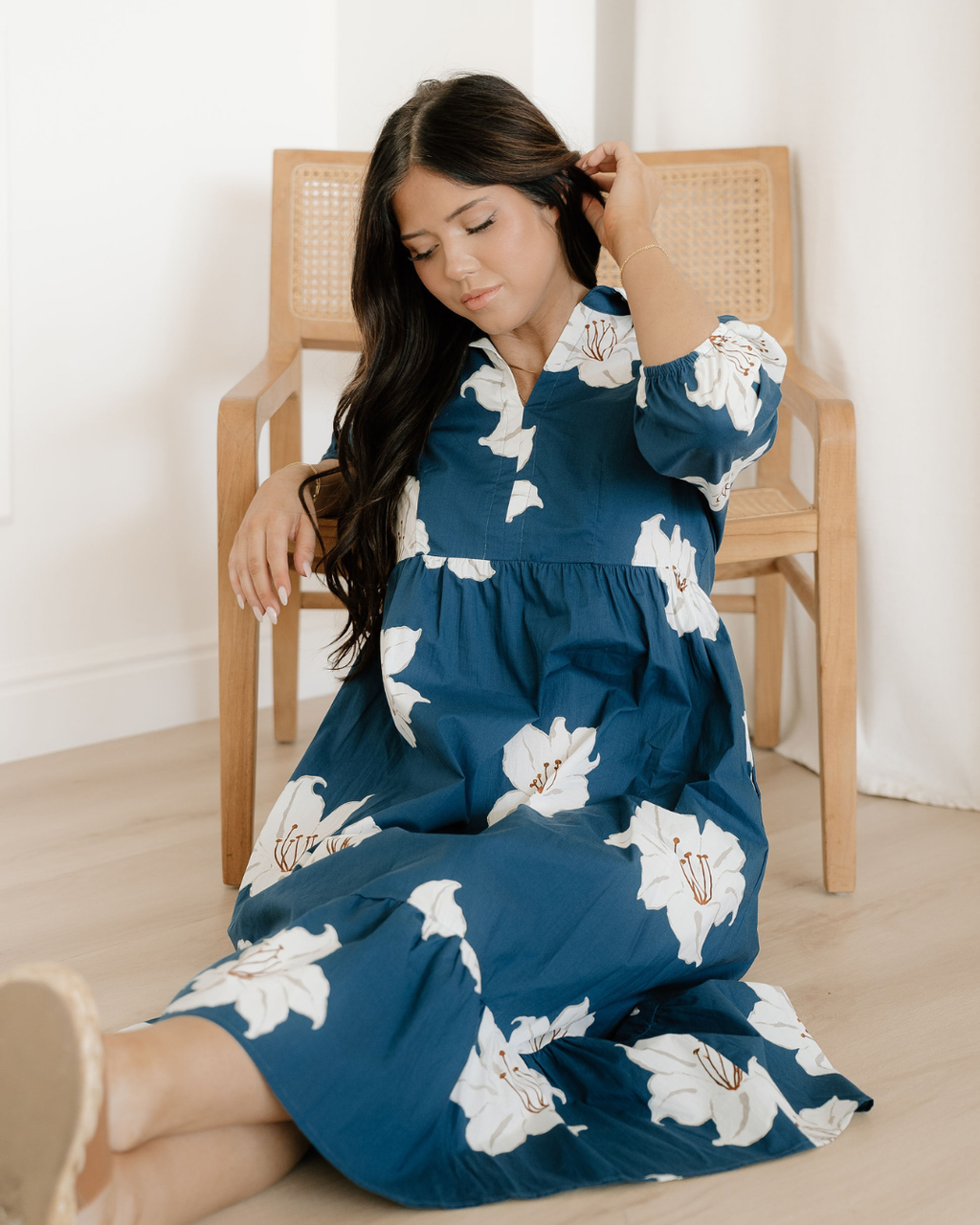 Winslet Floral Shirt Collar V Neck 3/4 Sleeve Shift Midi Dress