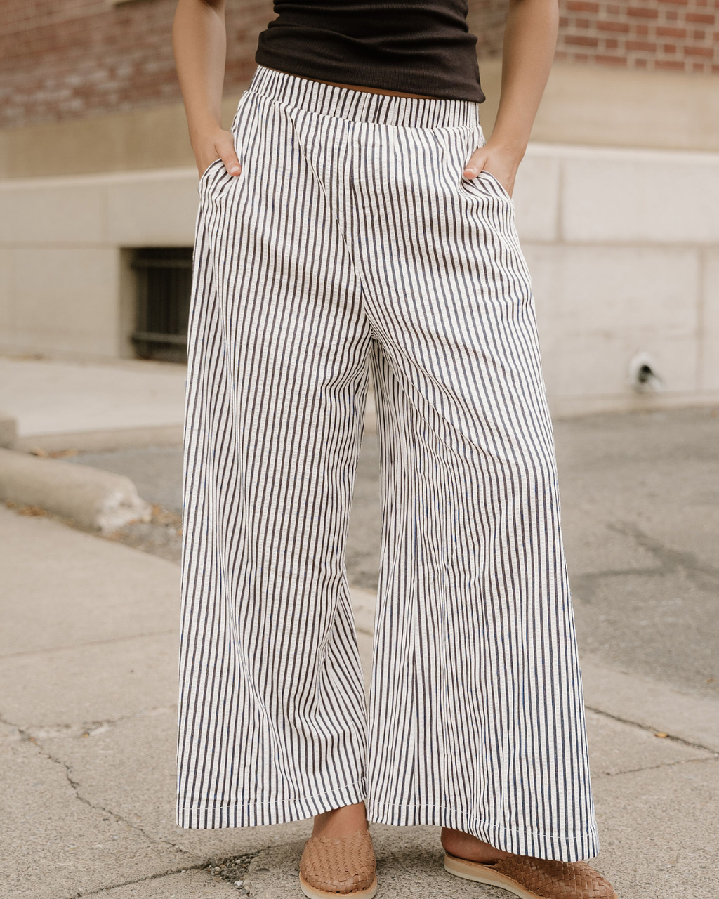 Naeve Stripe Wide Leg Casual Pants