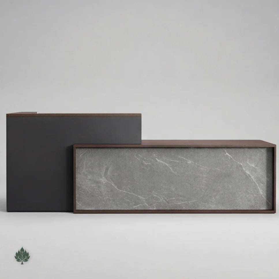 Vicente · Front Reception Desk