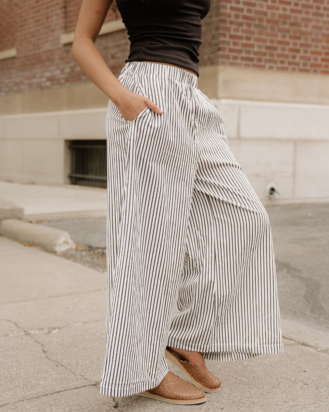 Naeve Stripe Wide Leg Casual Pants