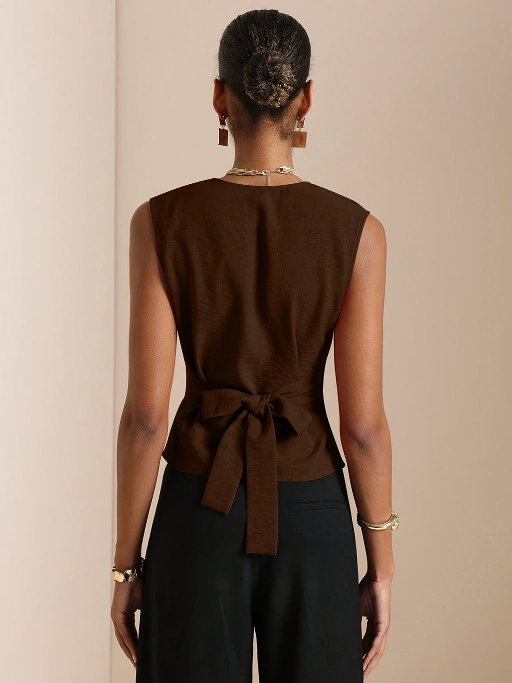 Women's Sleeveless Tie-Up Metal Buckle Shirt