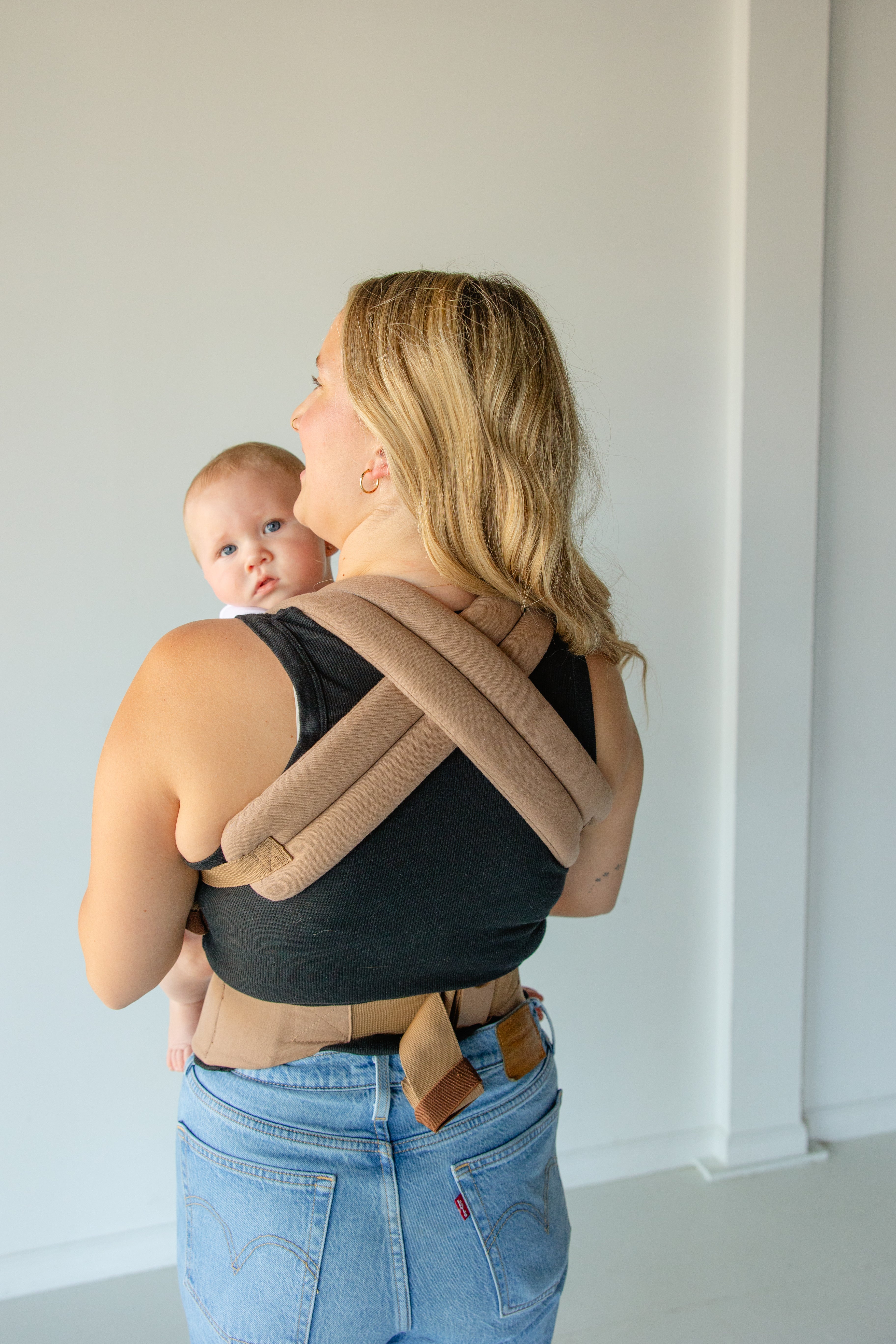 Coco Desert - Baby Carrier With A Pocket ✨RESTOCKING SOON✨