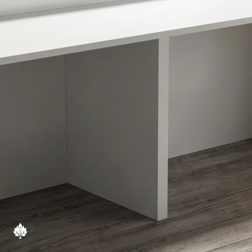 Avaris · Front Reception Desk