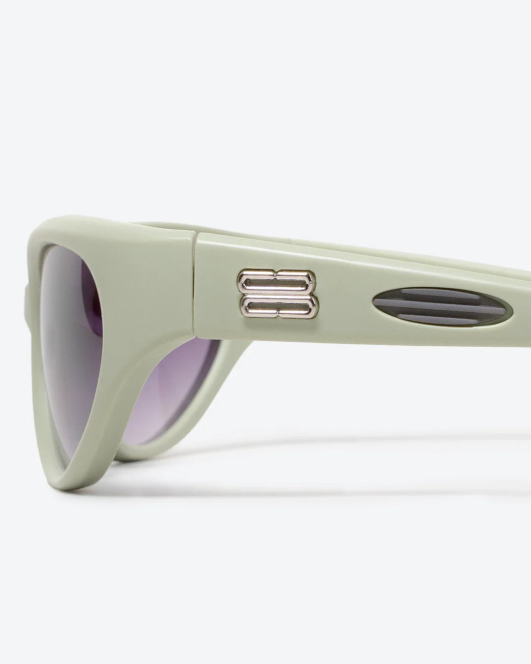 ALLURE - Black Lenses, White Frame