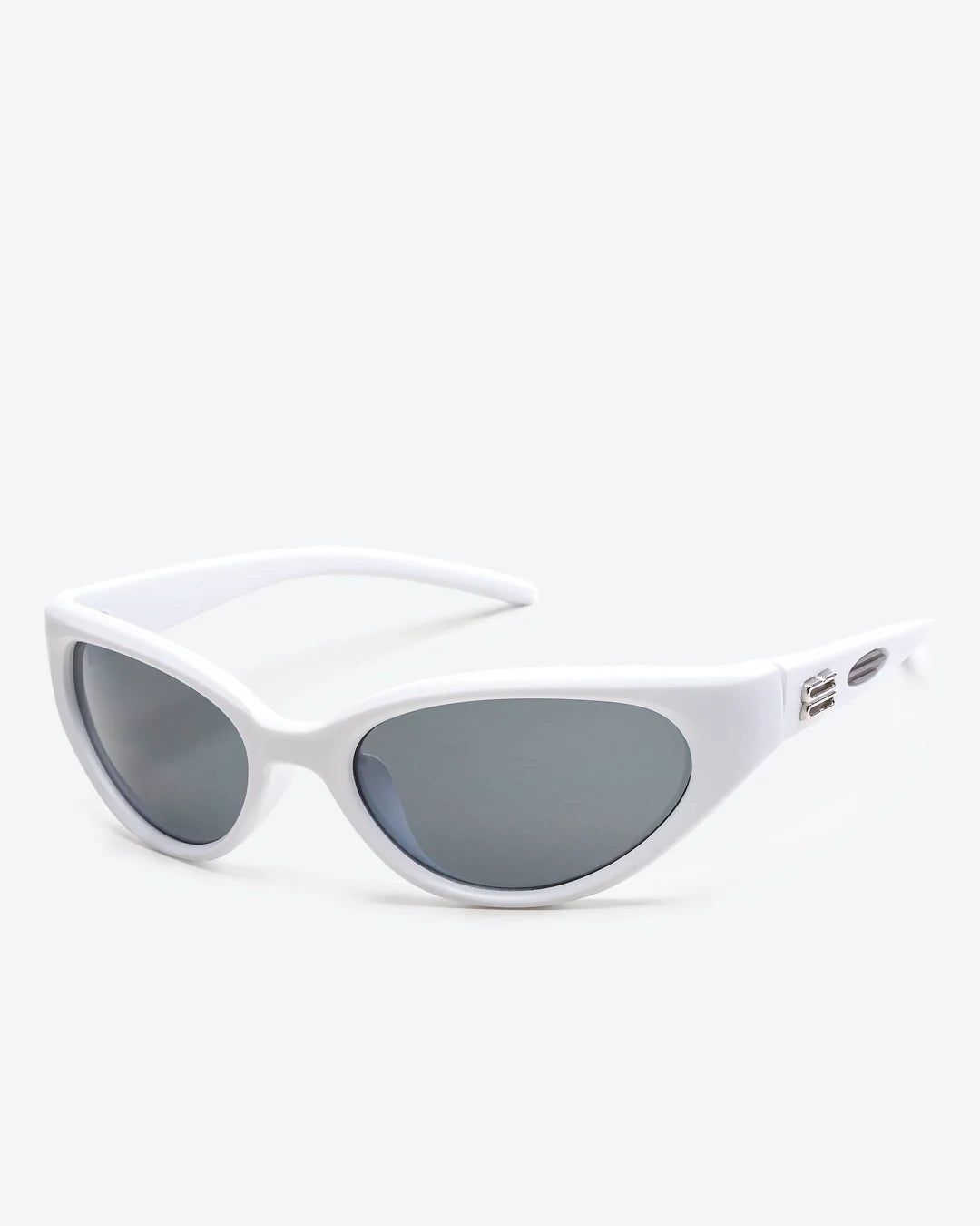 ALLURE - Black Lenses, White Frame