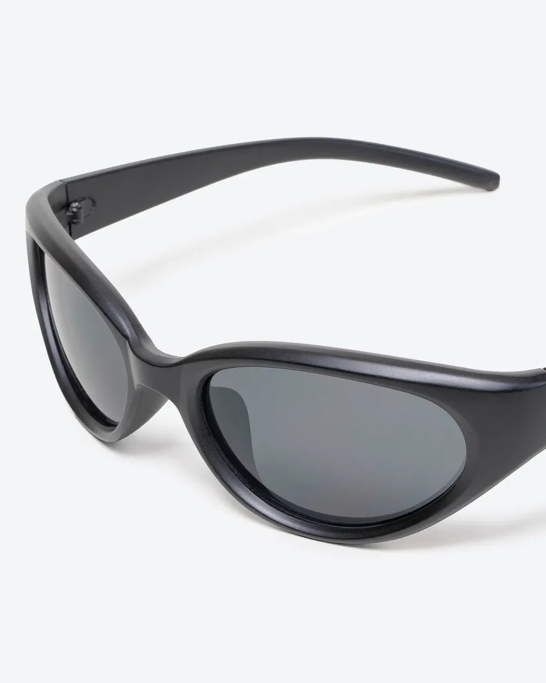 ALLURE - Black Lenses, Black Frame