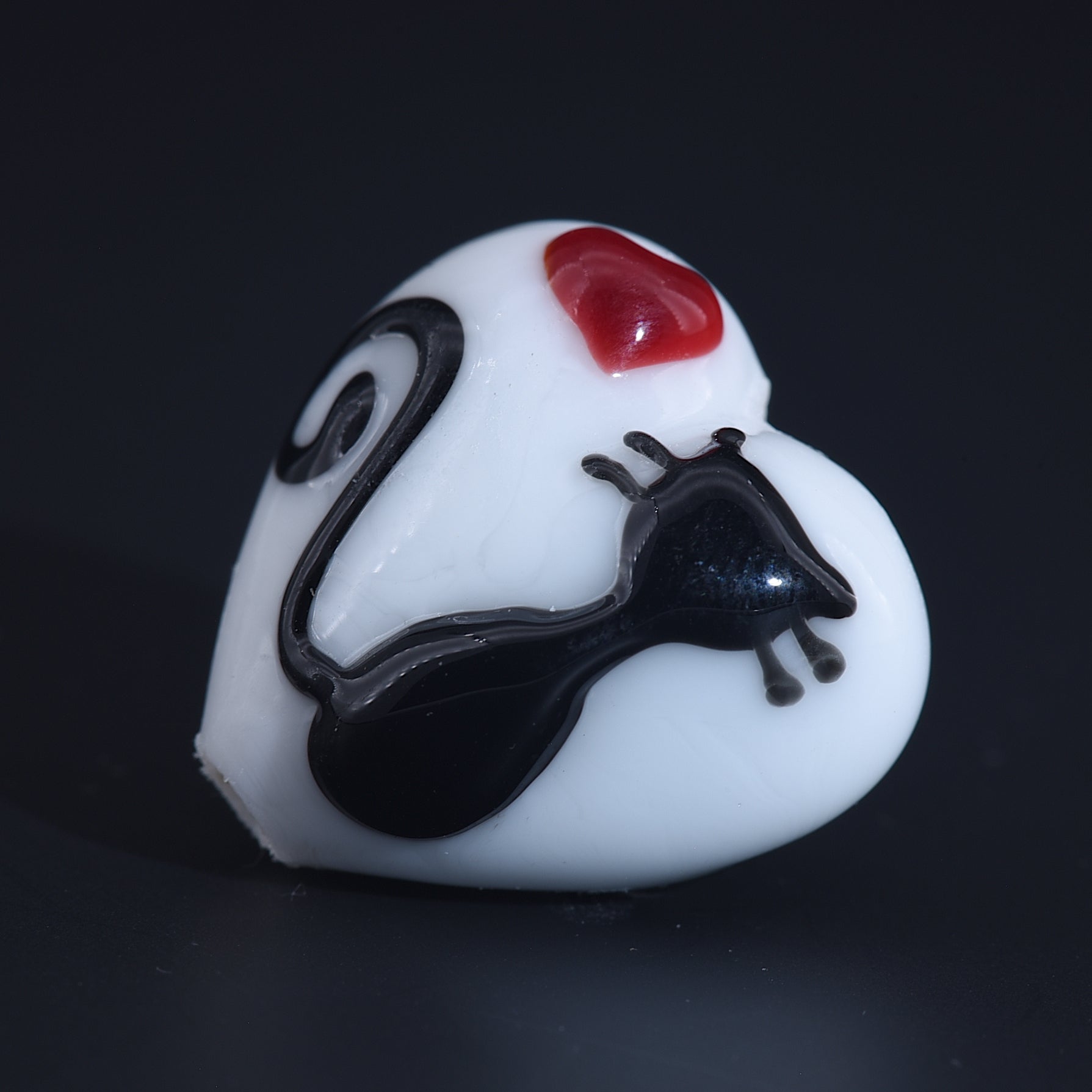 11840505 - Loving Cat Heart Bead