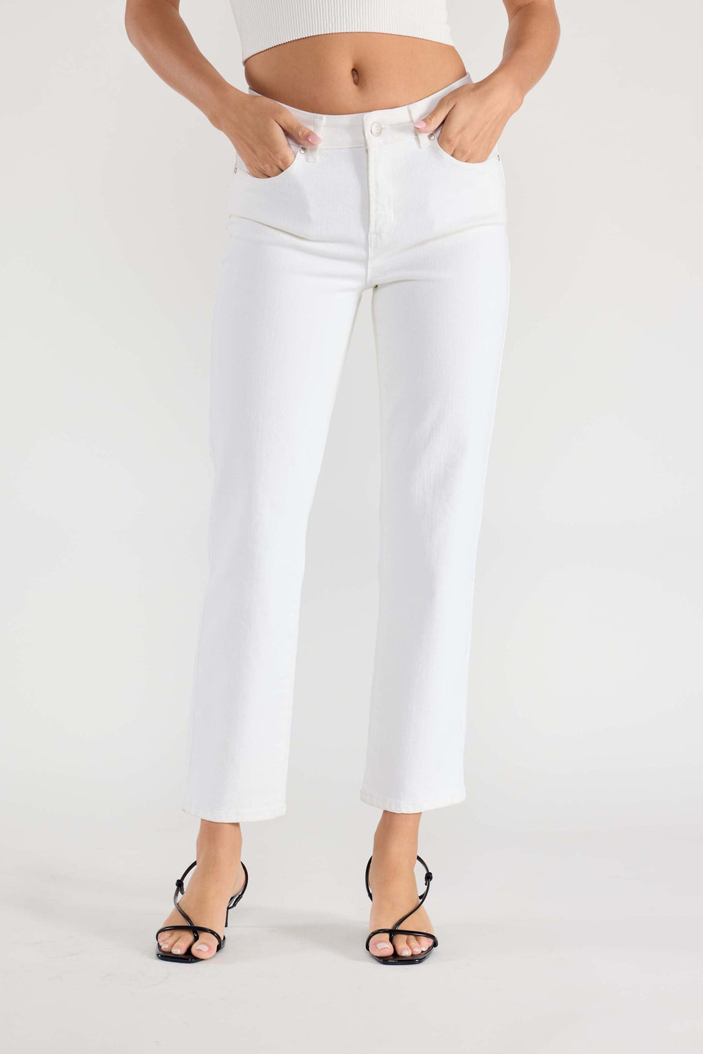 Basic White Straight Jeans Regular Hem