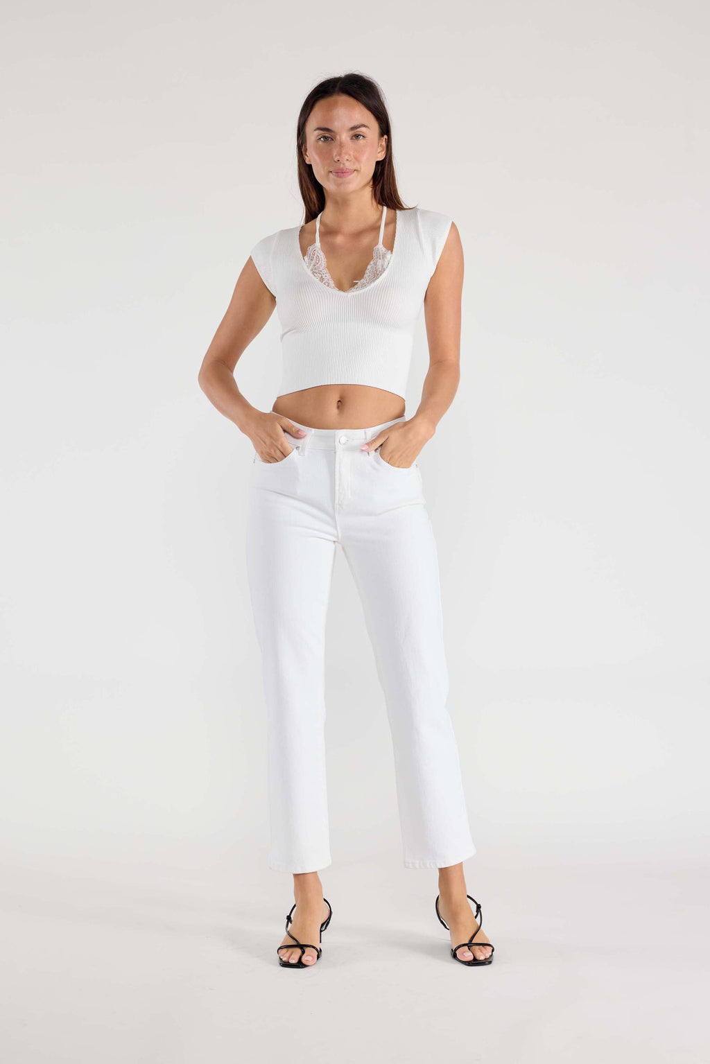 Basic White Straight Jeans Regular Hem