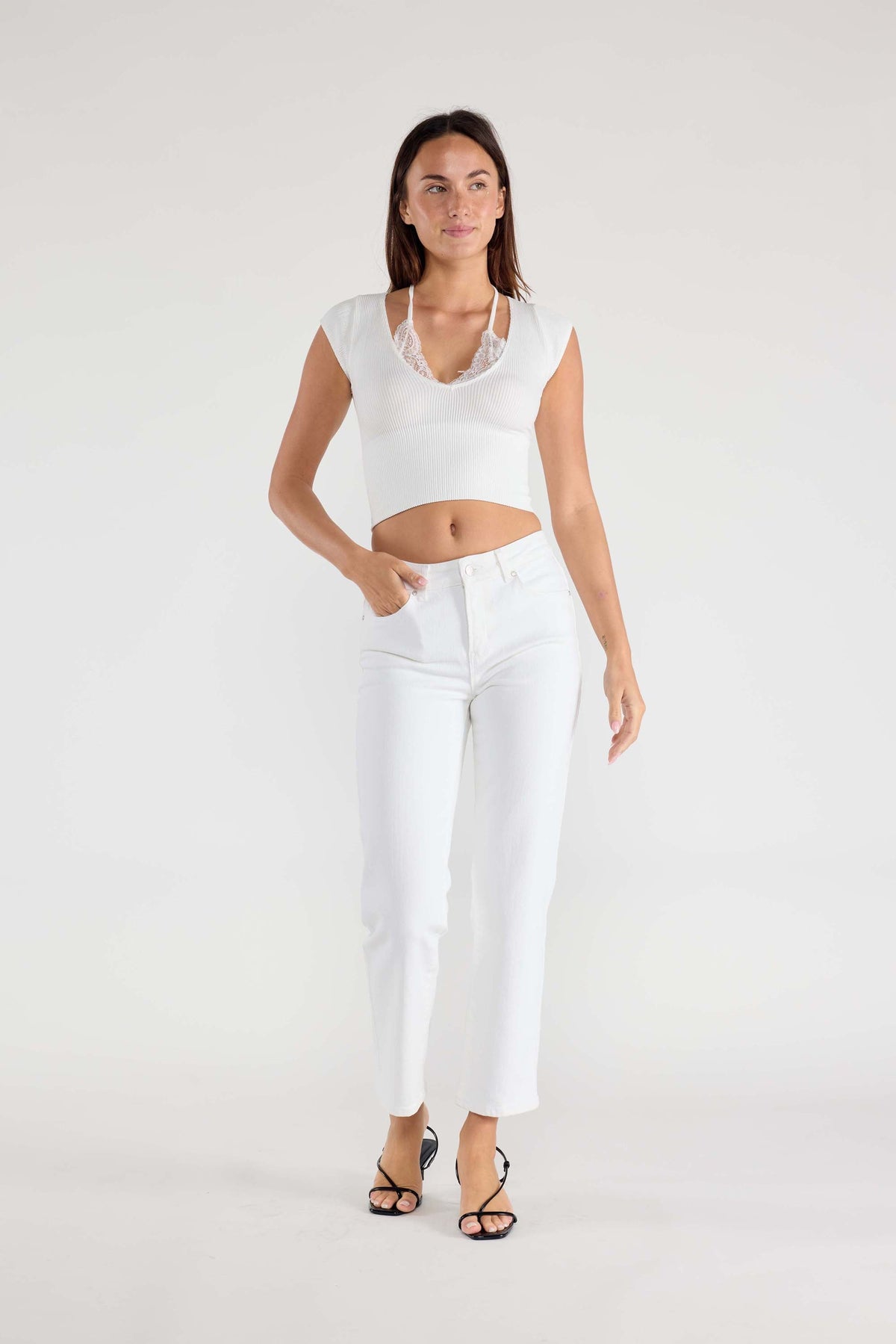 Basic White Straight Jeans Regular Hem