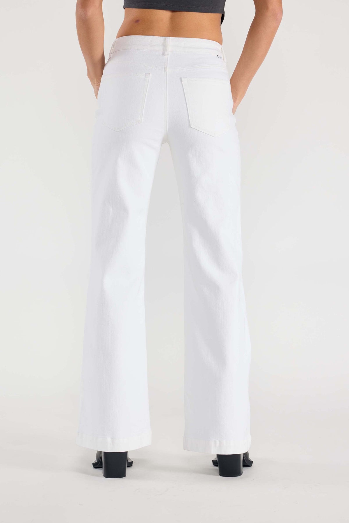 32.5 Inseam Basic White Wide Jeans