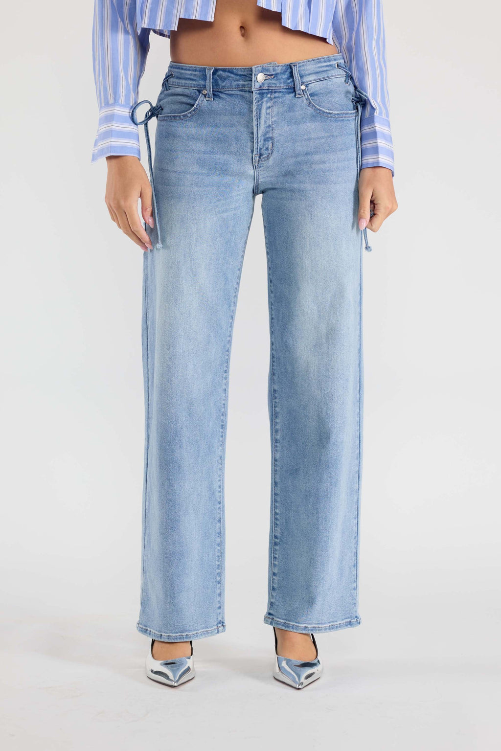 Lace up Side Relaxed Straight Jeans