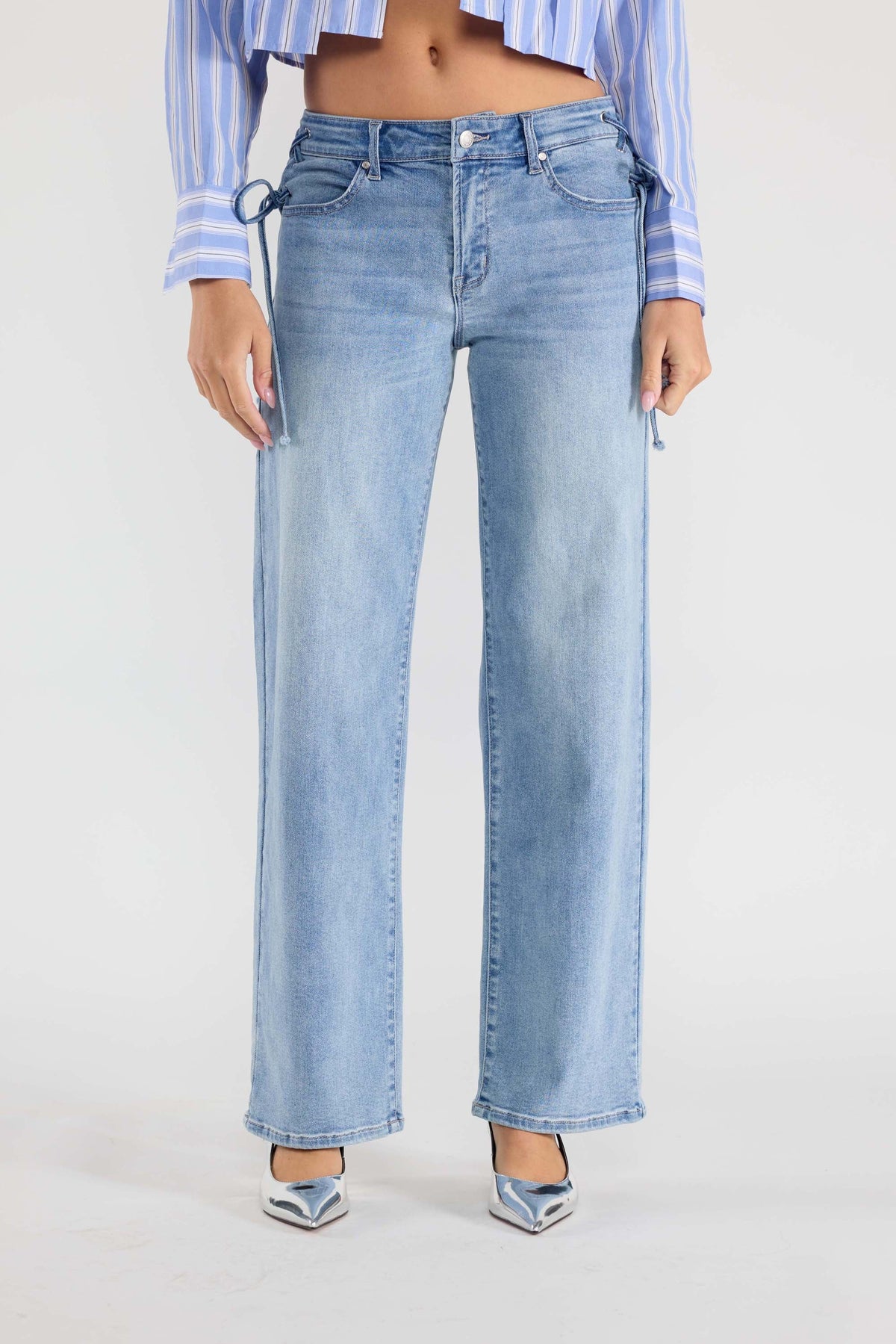 Lace up Side Relaxed Straight Jeans