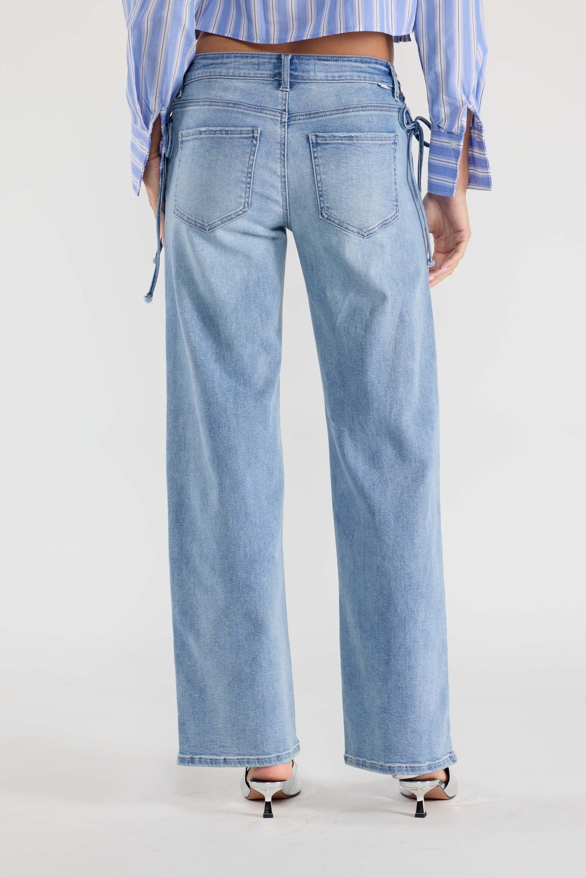 Lace up Side Relaxed Straight Jeans
