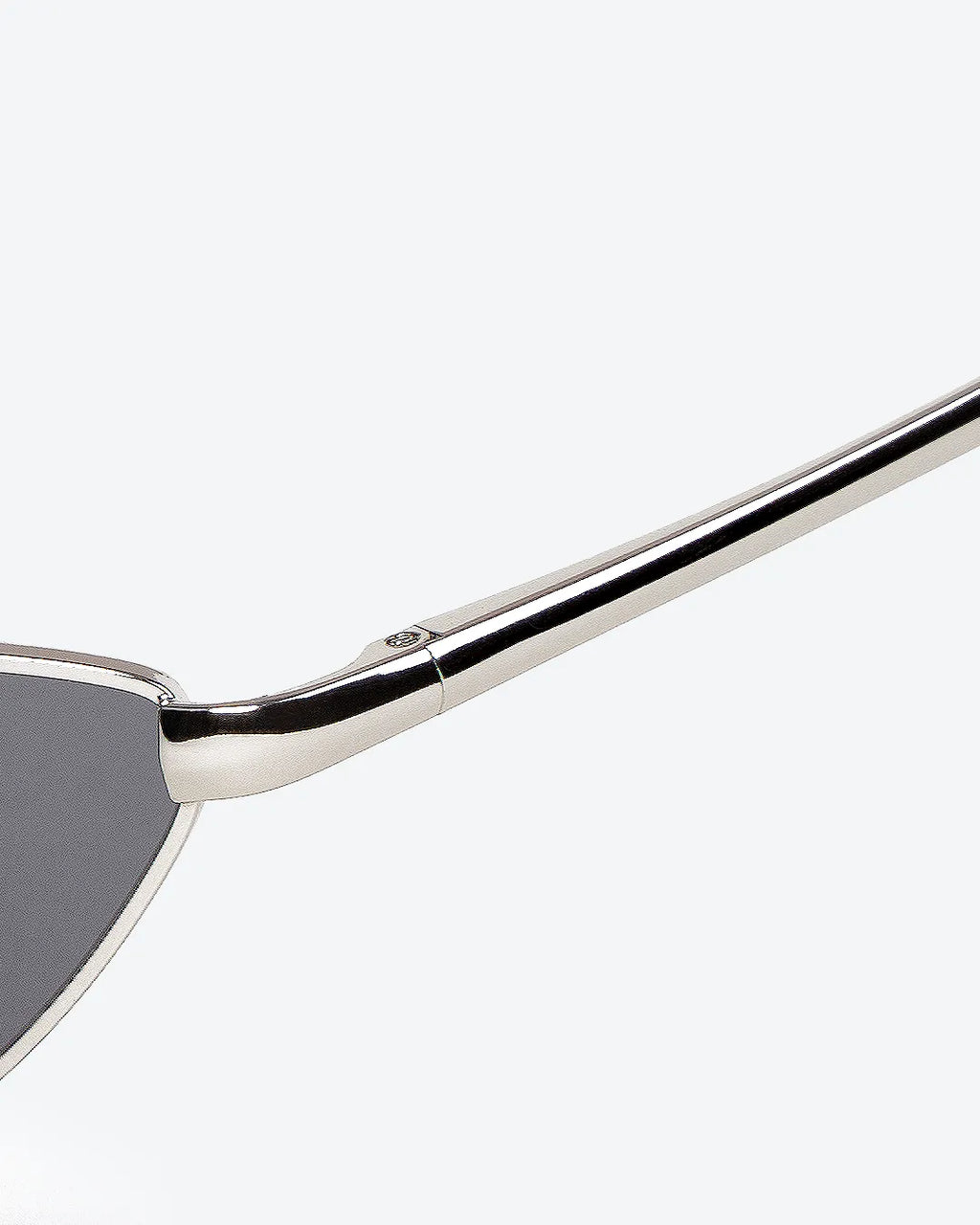 SVELTE - Black Polarized Lenses, Chrome Frame