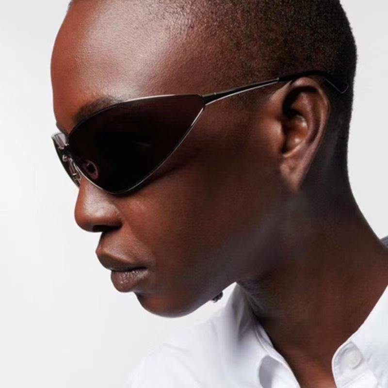SVELTE - Tungsten Polarized Lenses, Gold Chrome Frame