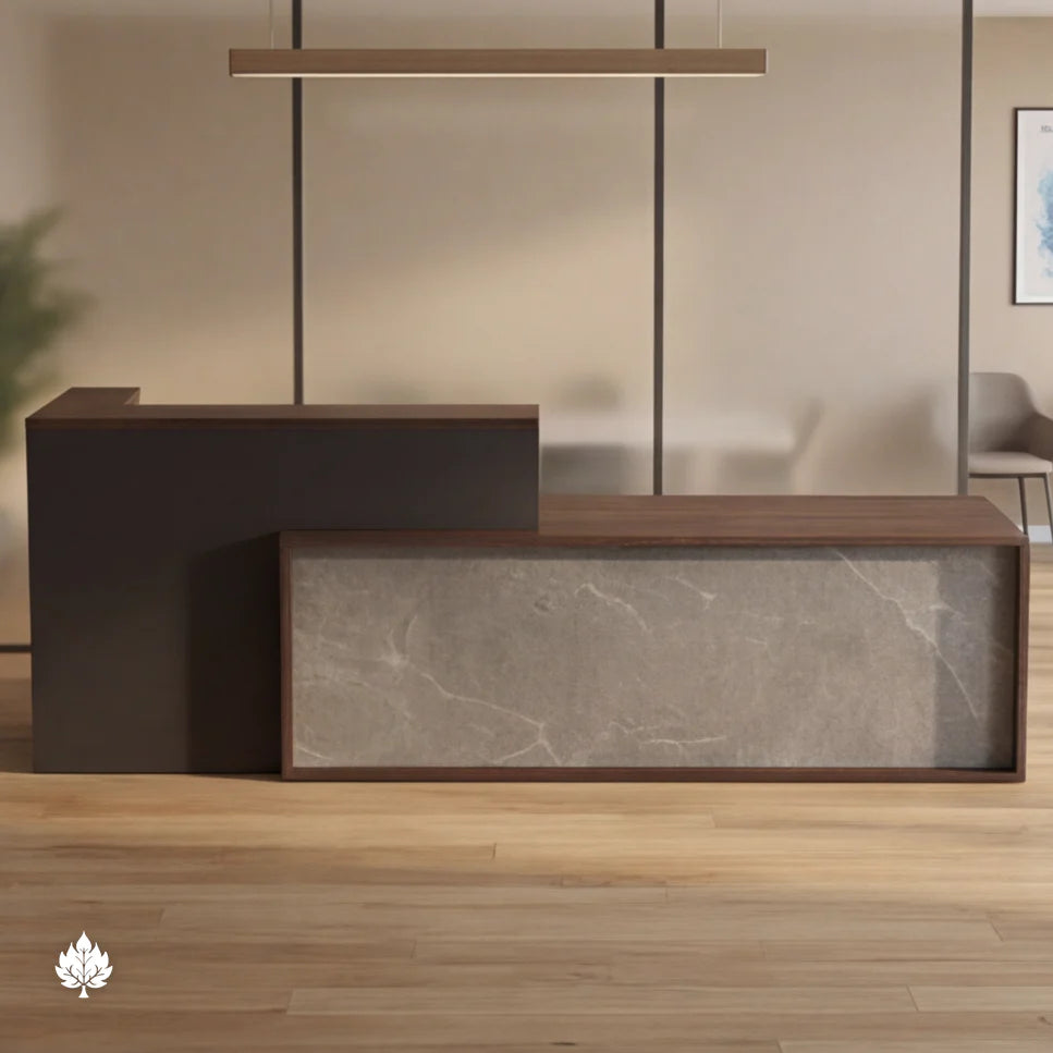 Vicente · Front Reception Desk