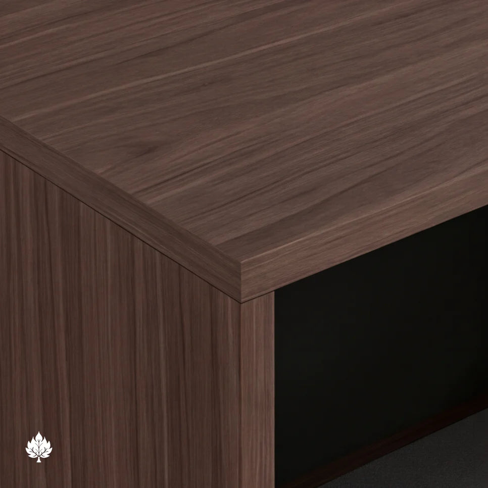 Vicente · Front Reception Desk