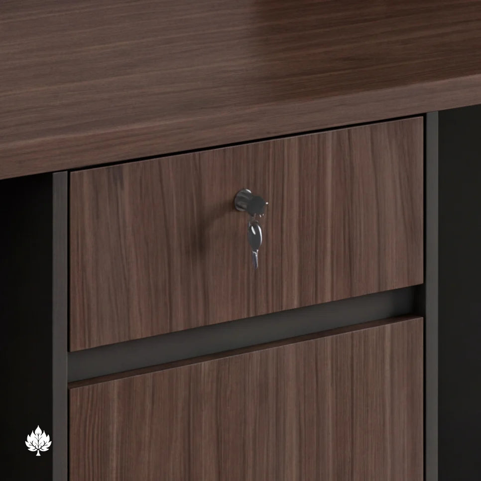 Vicente · Front Reception Desk
