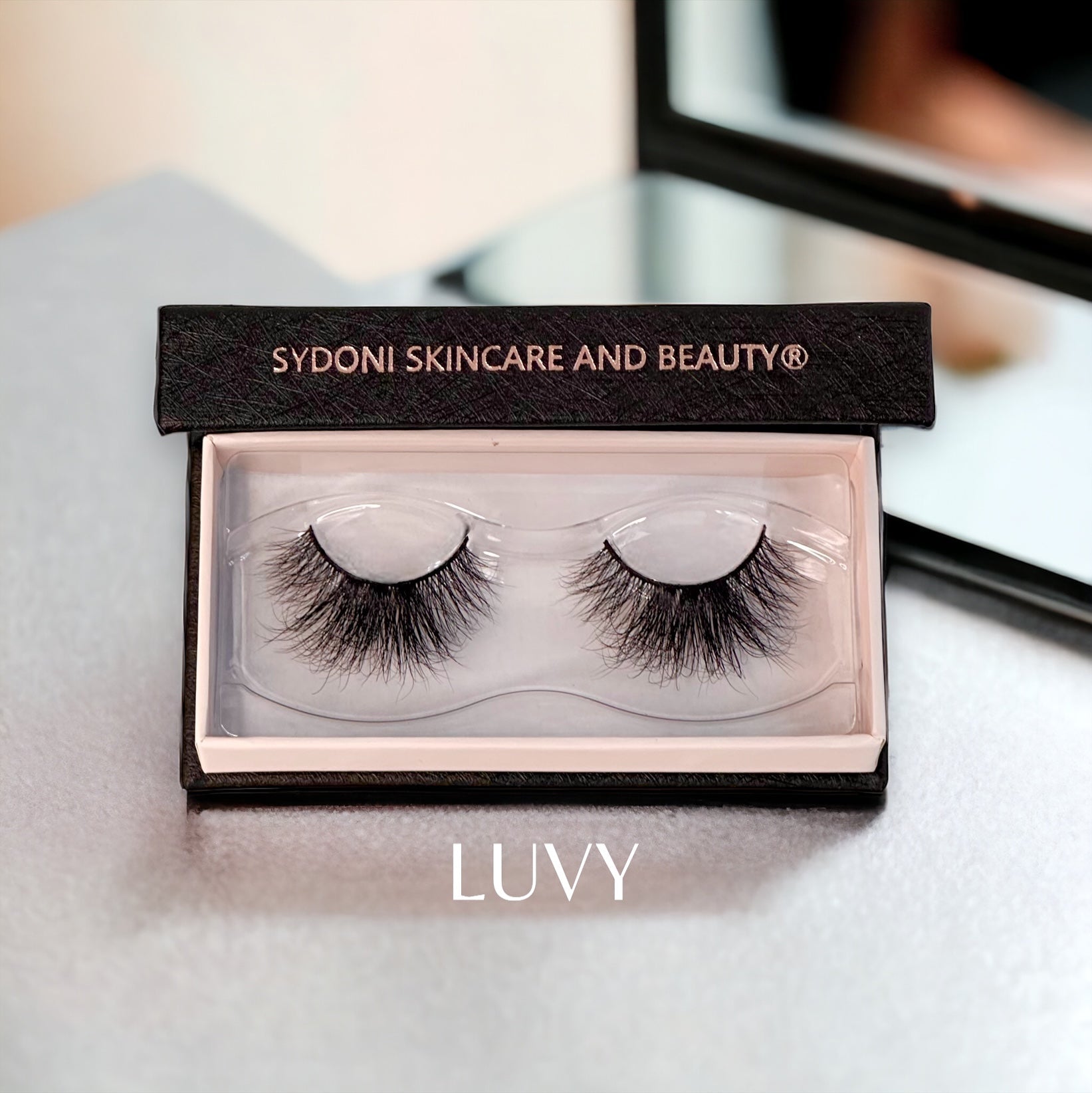 SYDONI "LUVY" LUXURY MINK LASHES – Plush, Wispy, Romantic