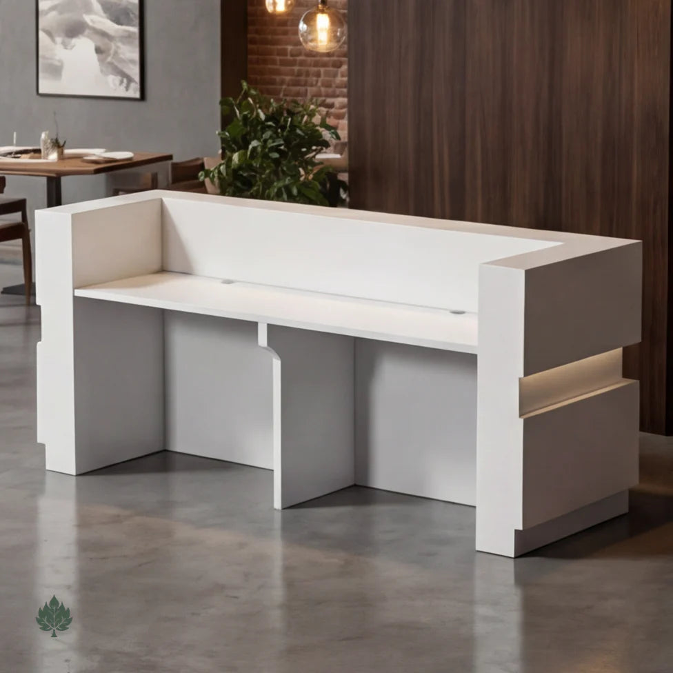 Aisha · Front Reception Desk