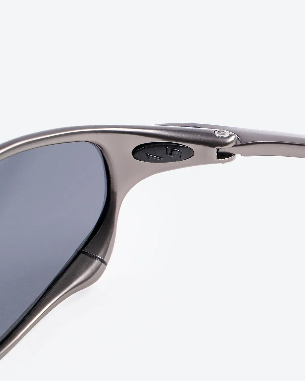 PHANTOM - Violet Polarized Lenses, Carbon Frame