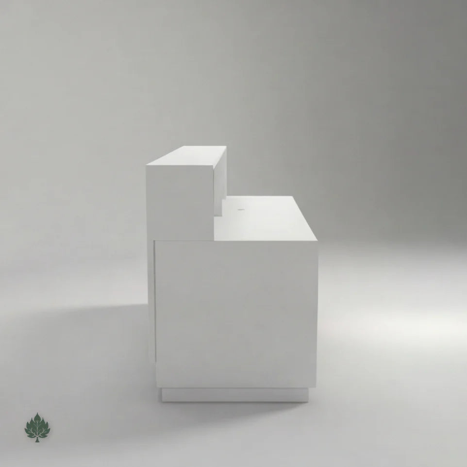 Faye · Front Reception Desk