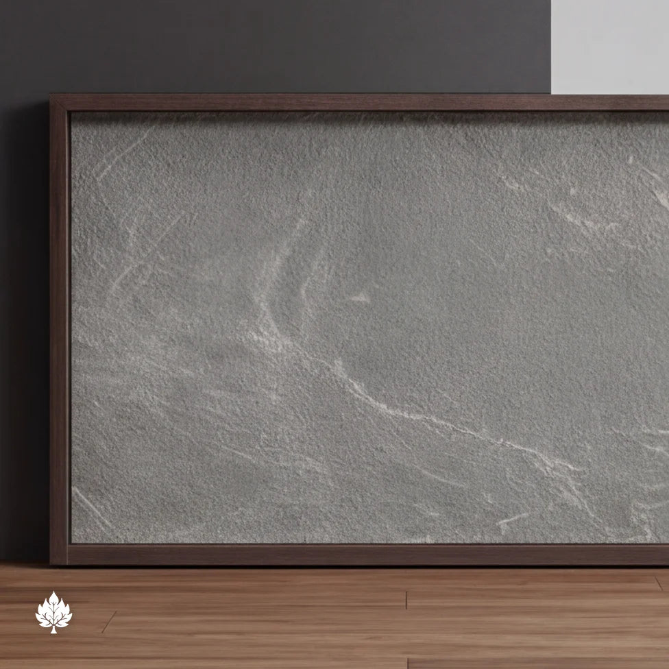 Vicente · Front Reception Desk