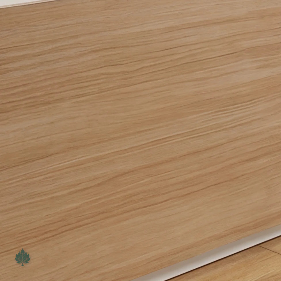 Maximilian · Front Lobby Desk