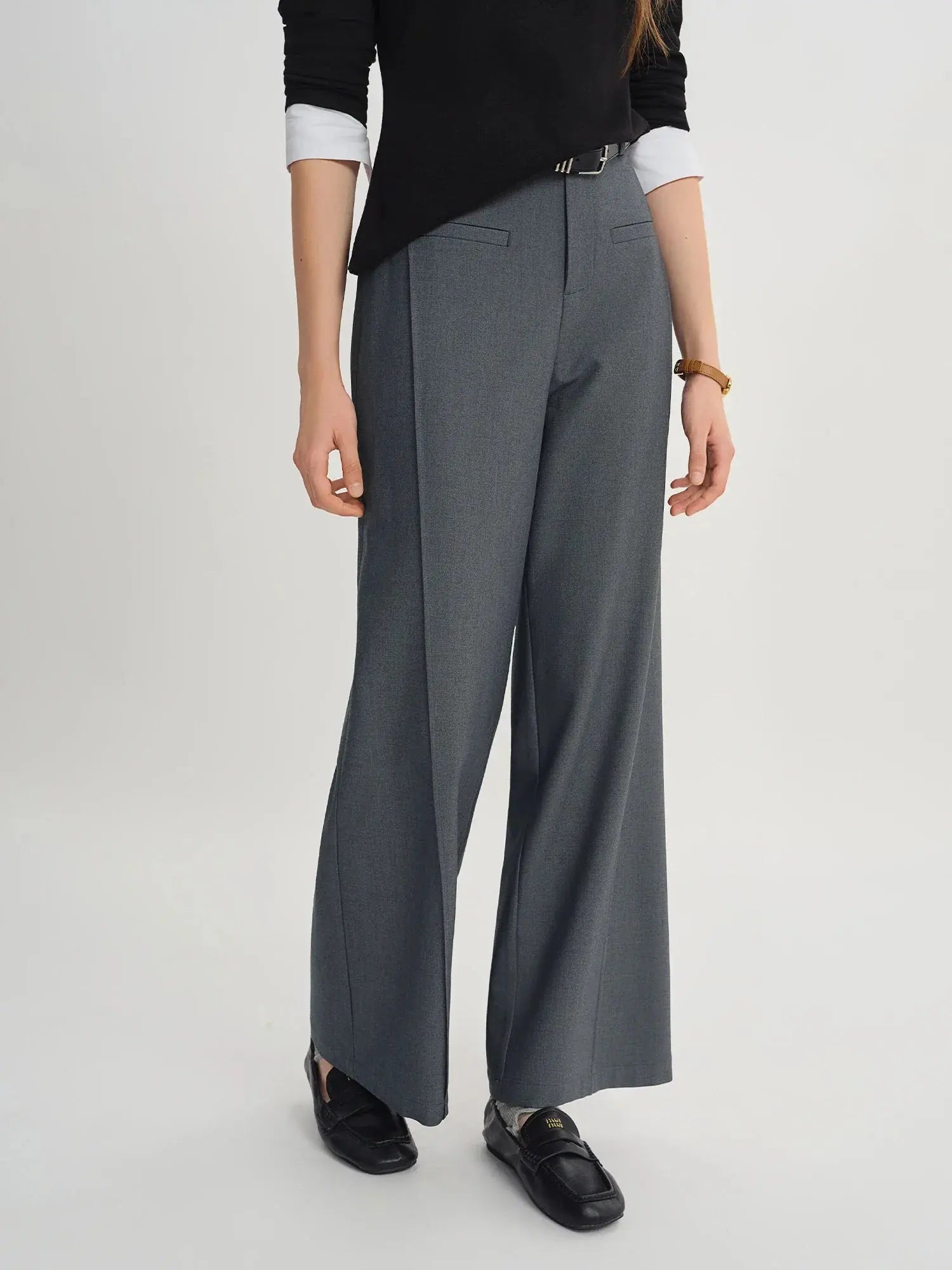 Relaxed Fit Office & Casual Pants with Structured Seam Details
