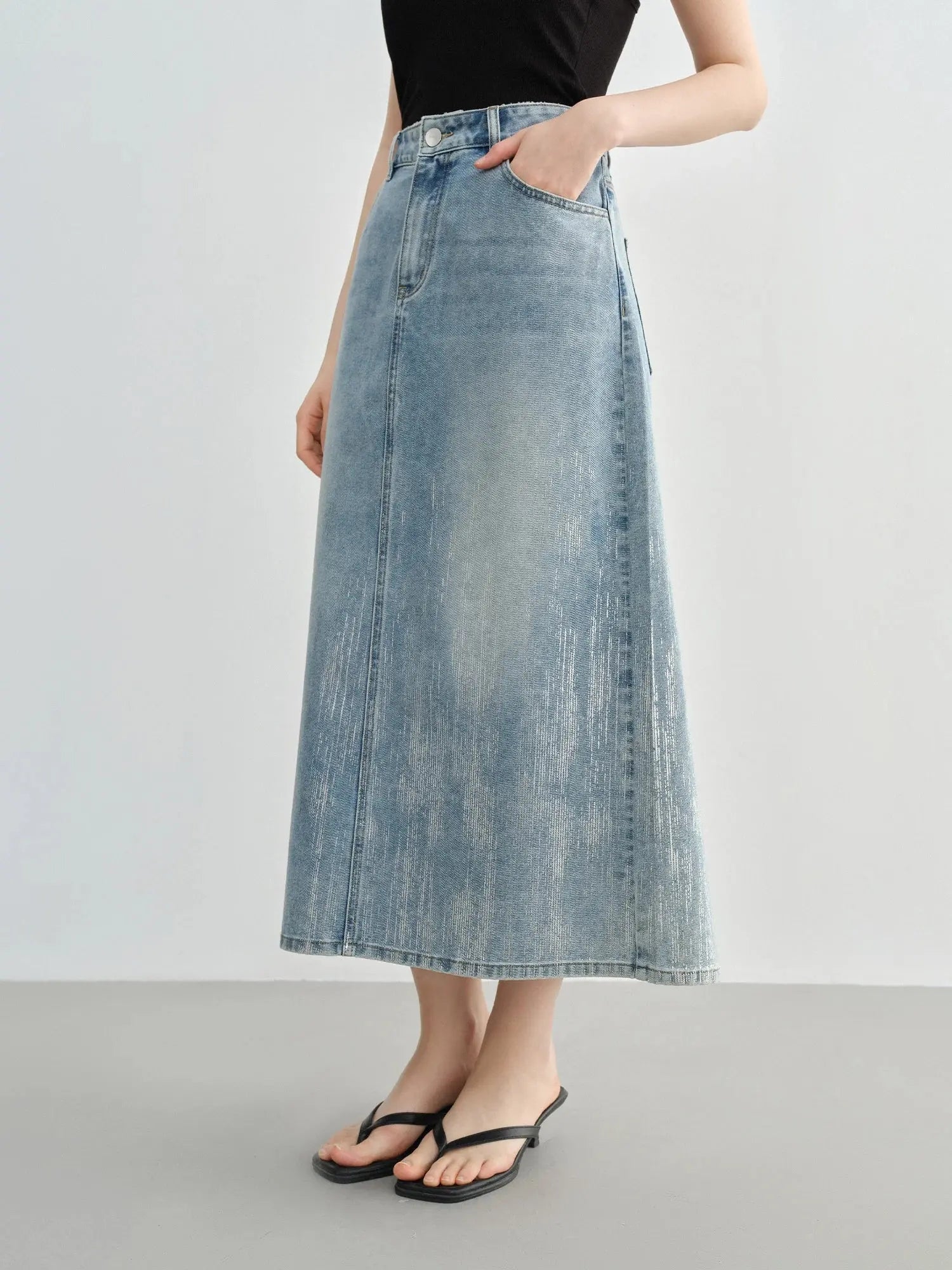 High-Waist Slimming Denim Skirt