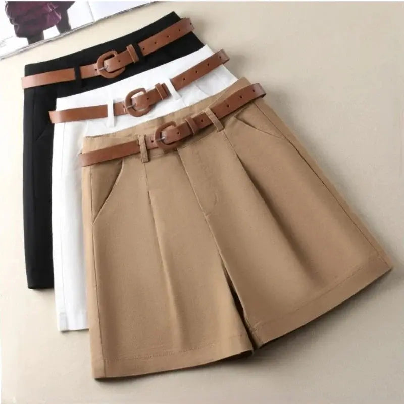 Structured Cotton Shorts: Straight-Leg Style with Belt