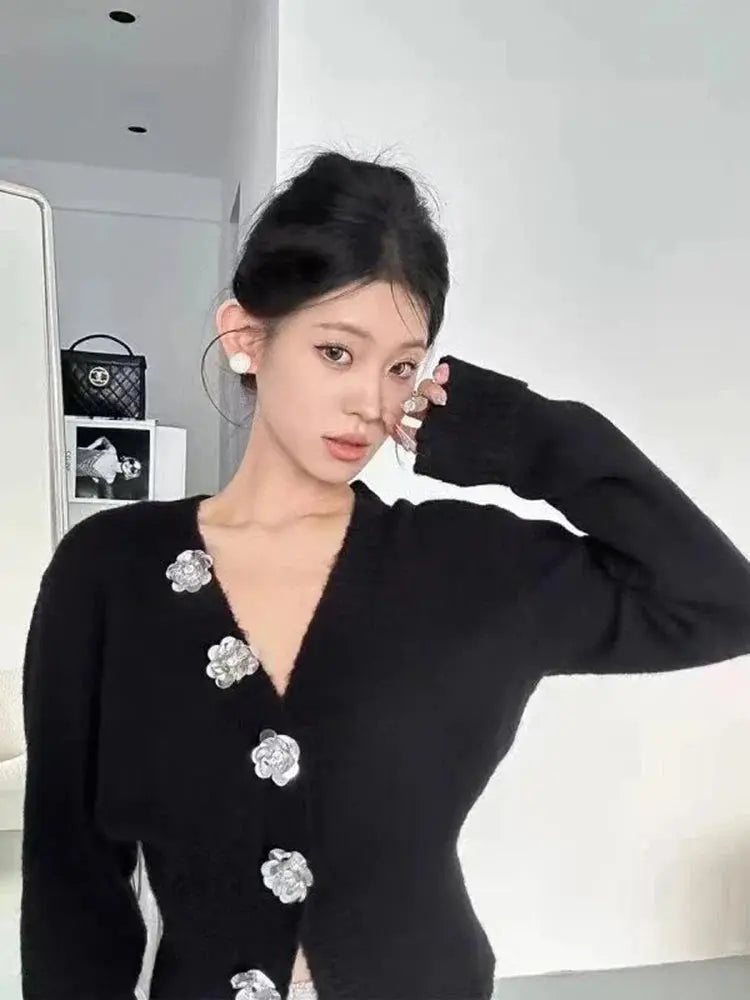 Retro Slim-Fit Floral Button Cardigan