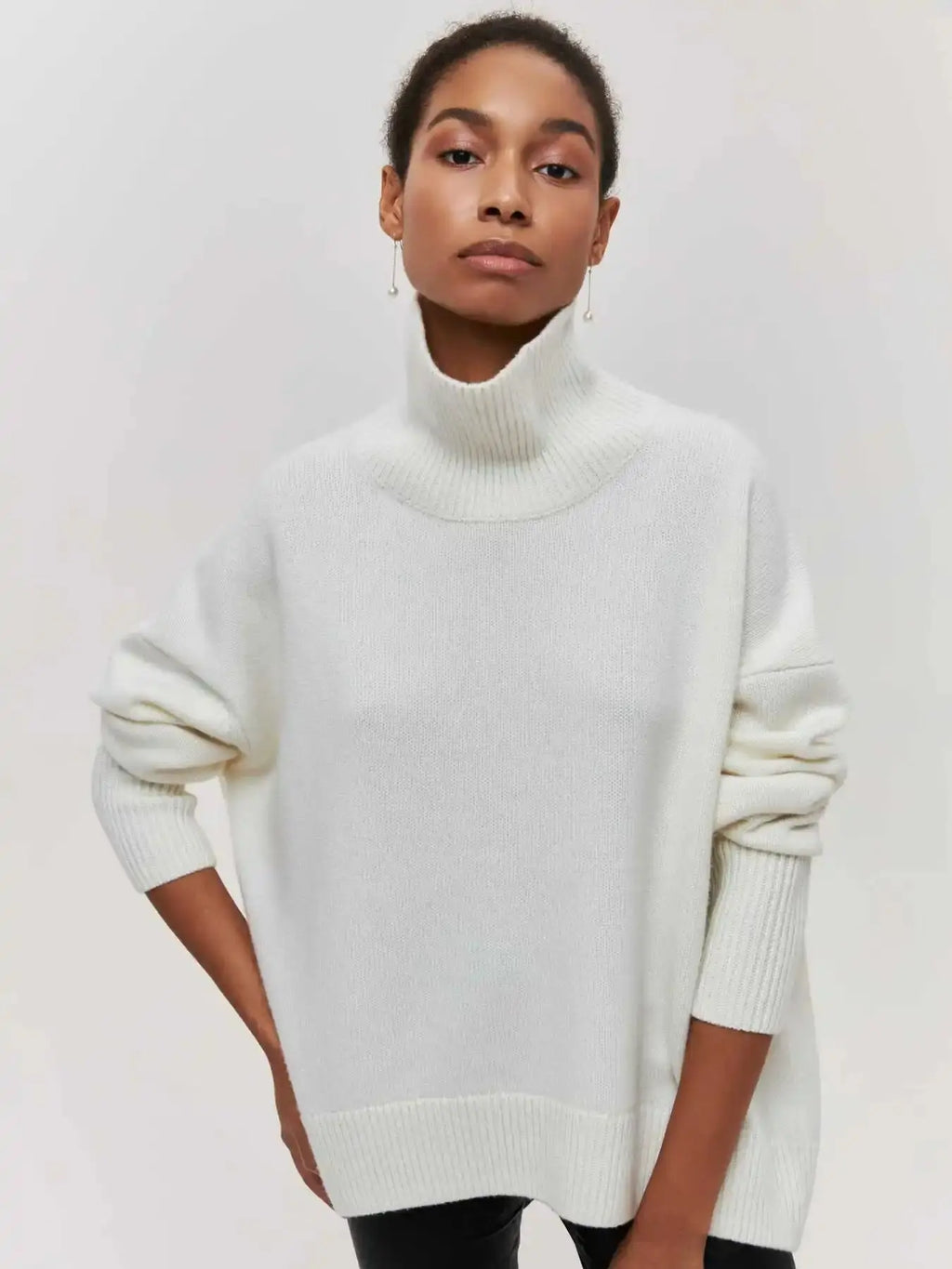 Elegant Oversized Black Turtleneck Sweater for Women