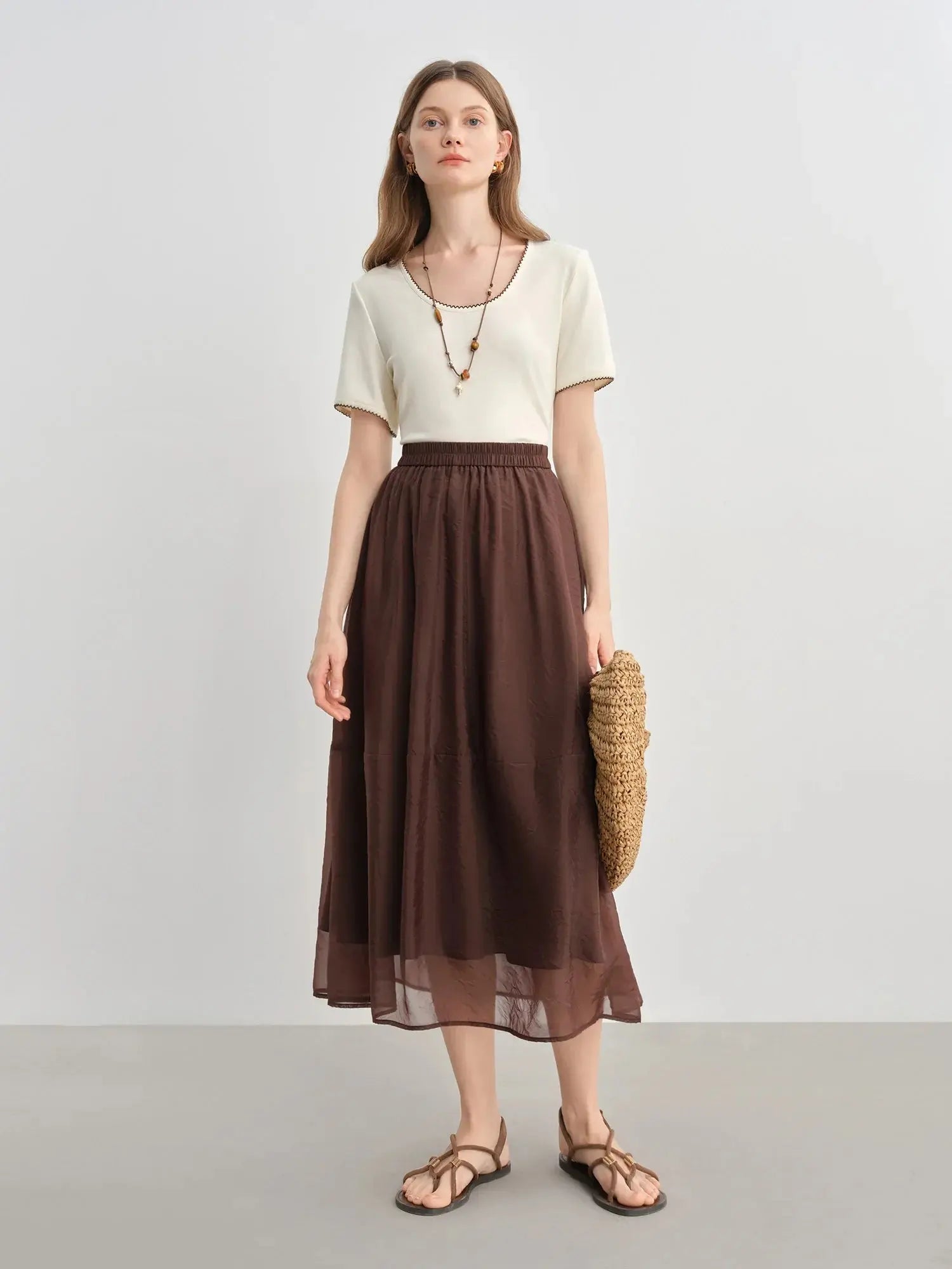 Chic Embroidered Contrast Lace T-Shirt