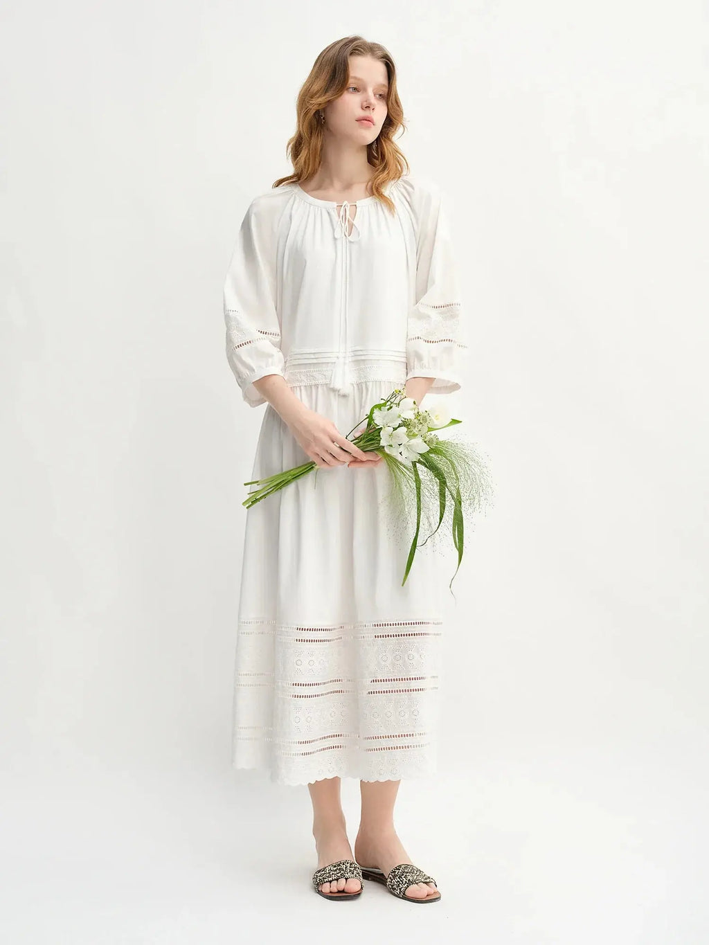 Relaxed Fit French-Inspired Lace Panel Dress