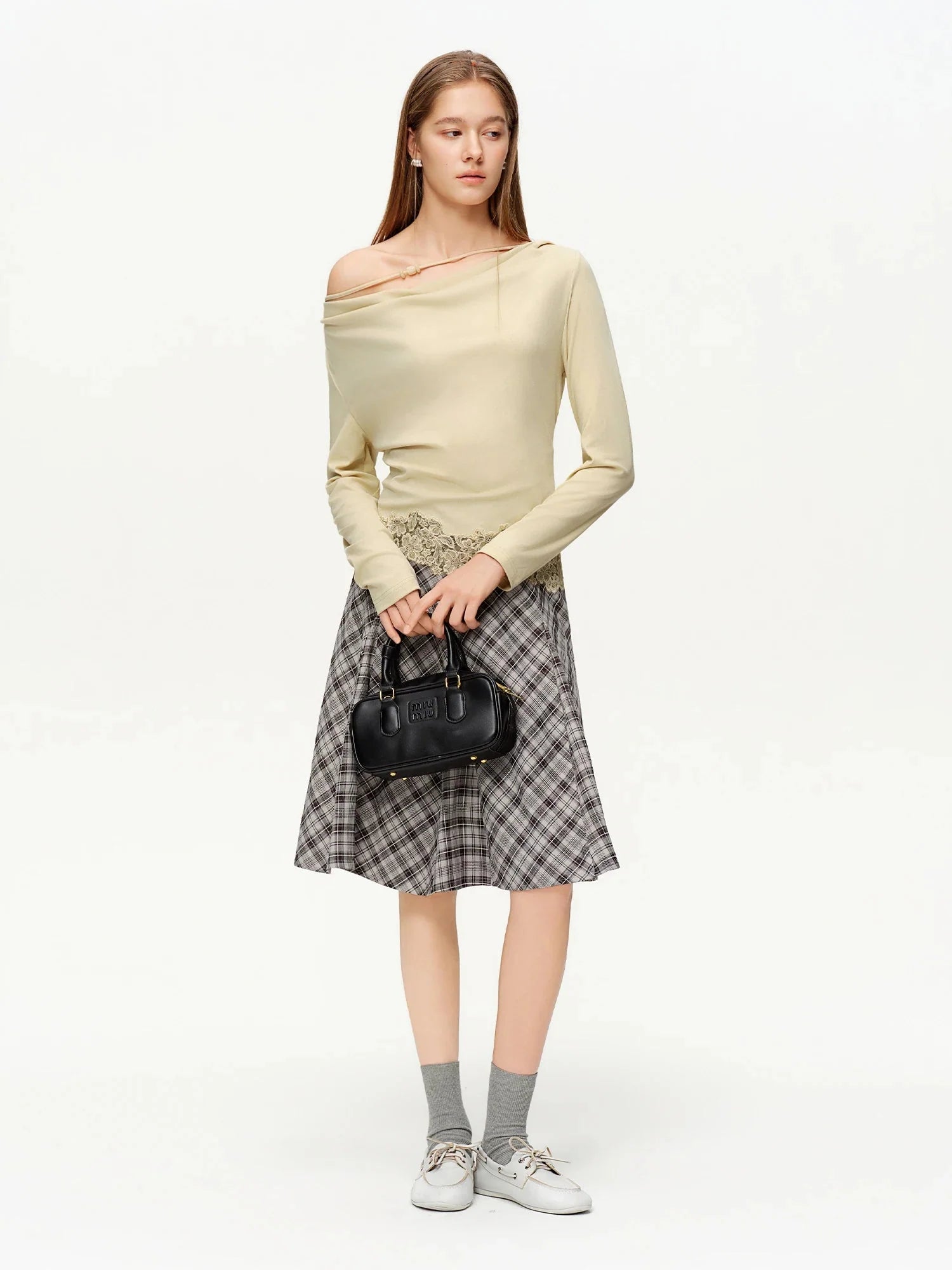 Elegant Lace Patchwork T-Shirt Slim Spring Commuter Top