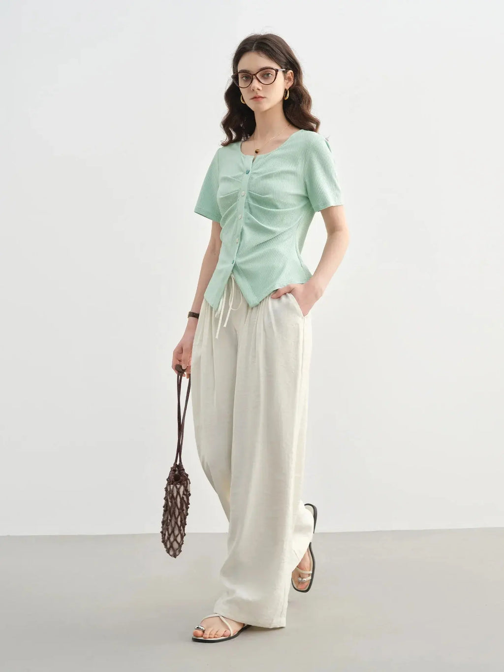 Comfortable Plus Size Short-Sleeve Knit Top with Elastic Waist
