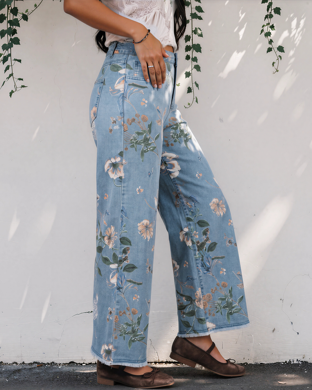 Kinsley Retro Floral Print Frayed Hem Shift Jeans