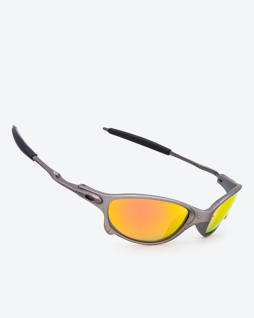 Vanguard - Ruby Lenses, Carbon Frame