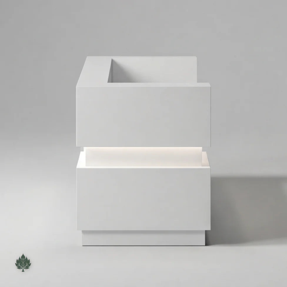 Aisha · Front Reception Desk