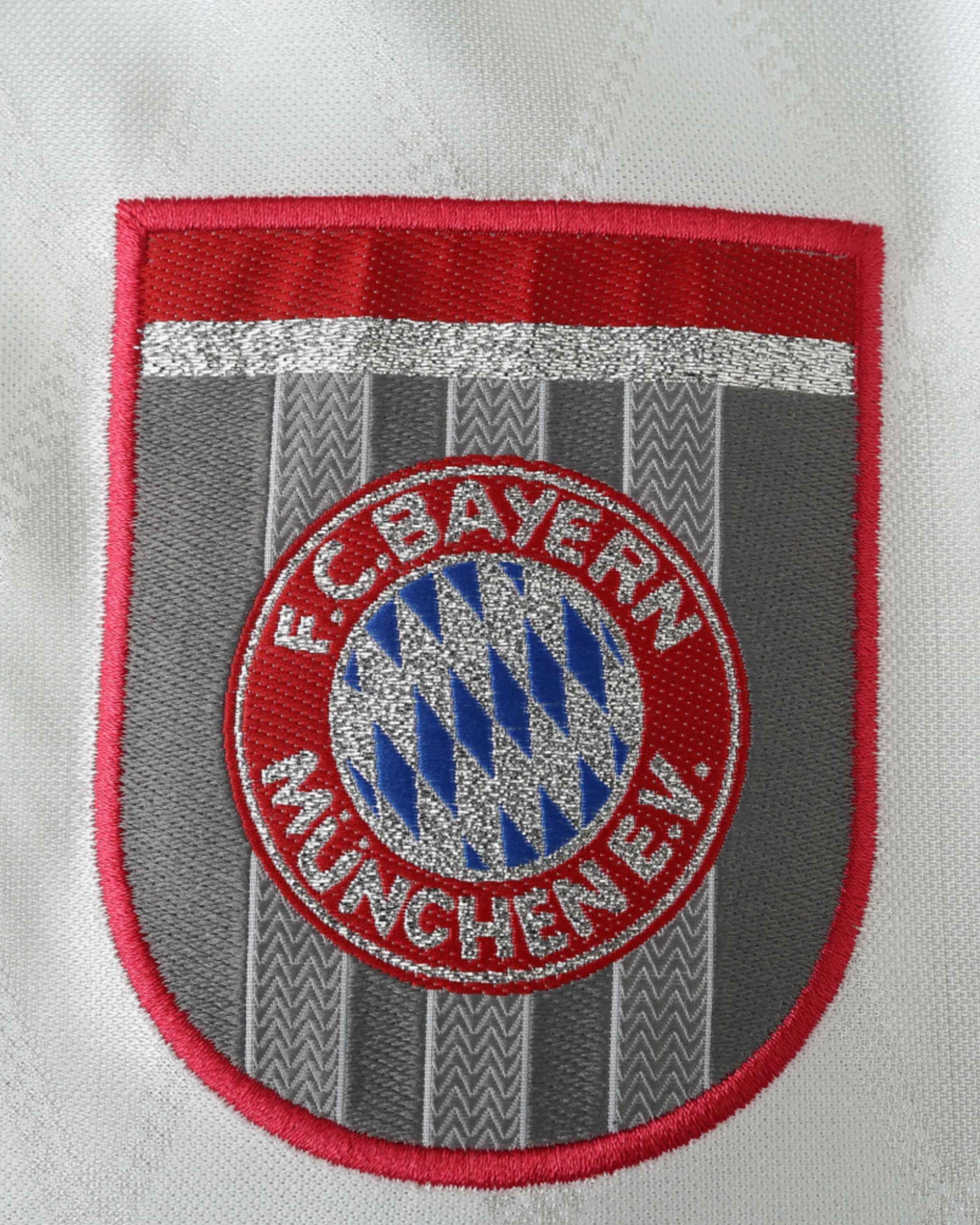 BAYERN MUNICH RETRO AWAY 1997/98