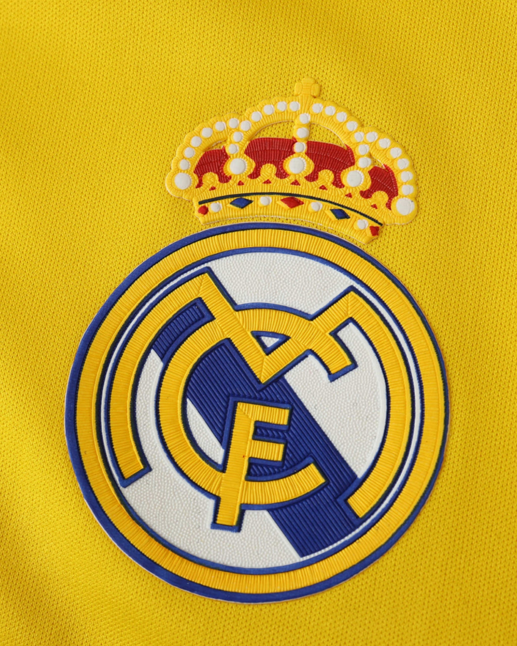 REAL MADRID RETRO GOALKEEPER 2011/12
