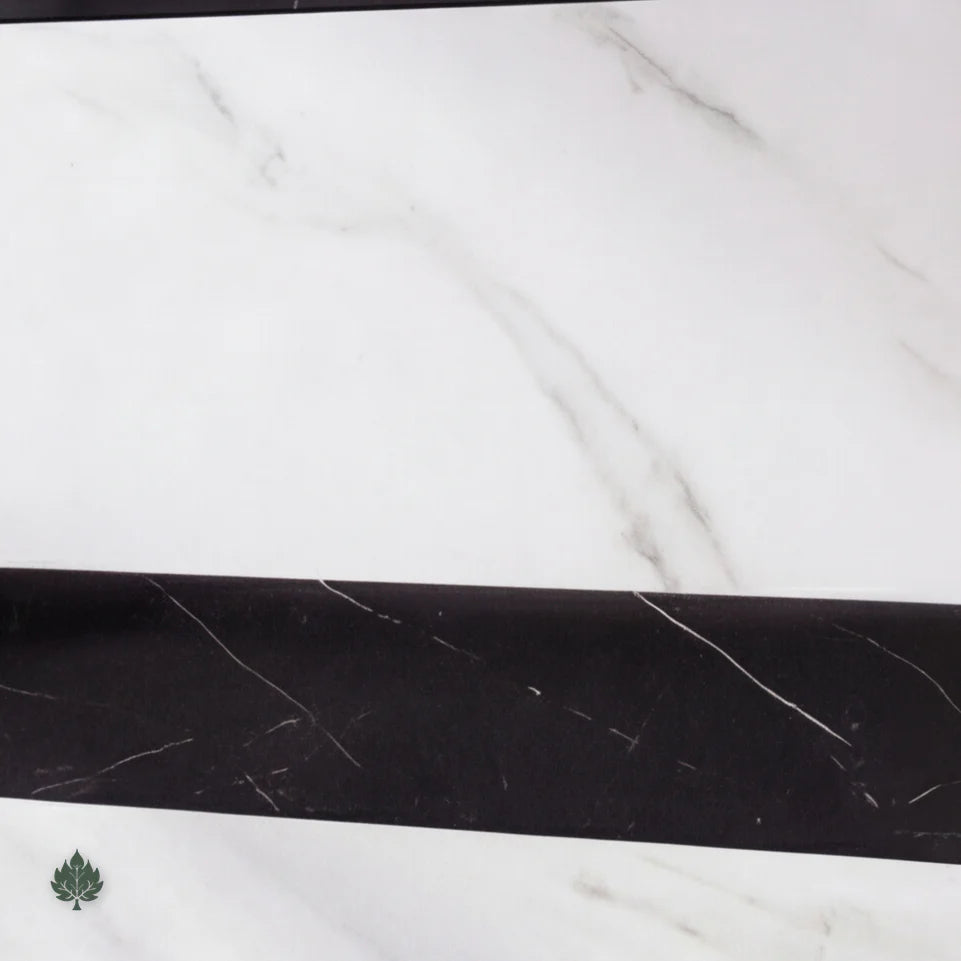 Rhett · Front Reception Desk